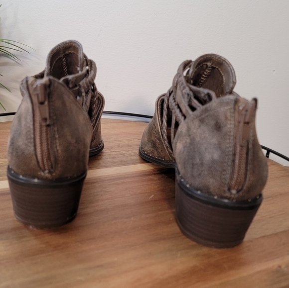 True Craft Epic Cutout Shortie Booties Bronze Metallic Braided Size 7.5 - Picture 9 of 14